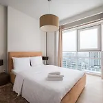 Platinum Tower Skyline By Bookinghost * 바르샤바
