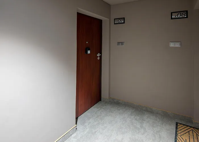 Platinum Tower Skyline By Bookinghost Apartment